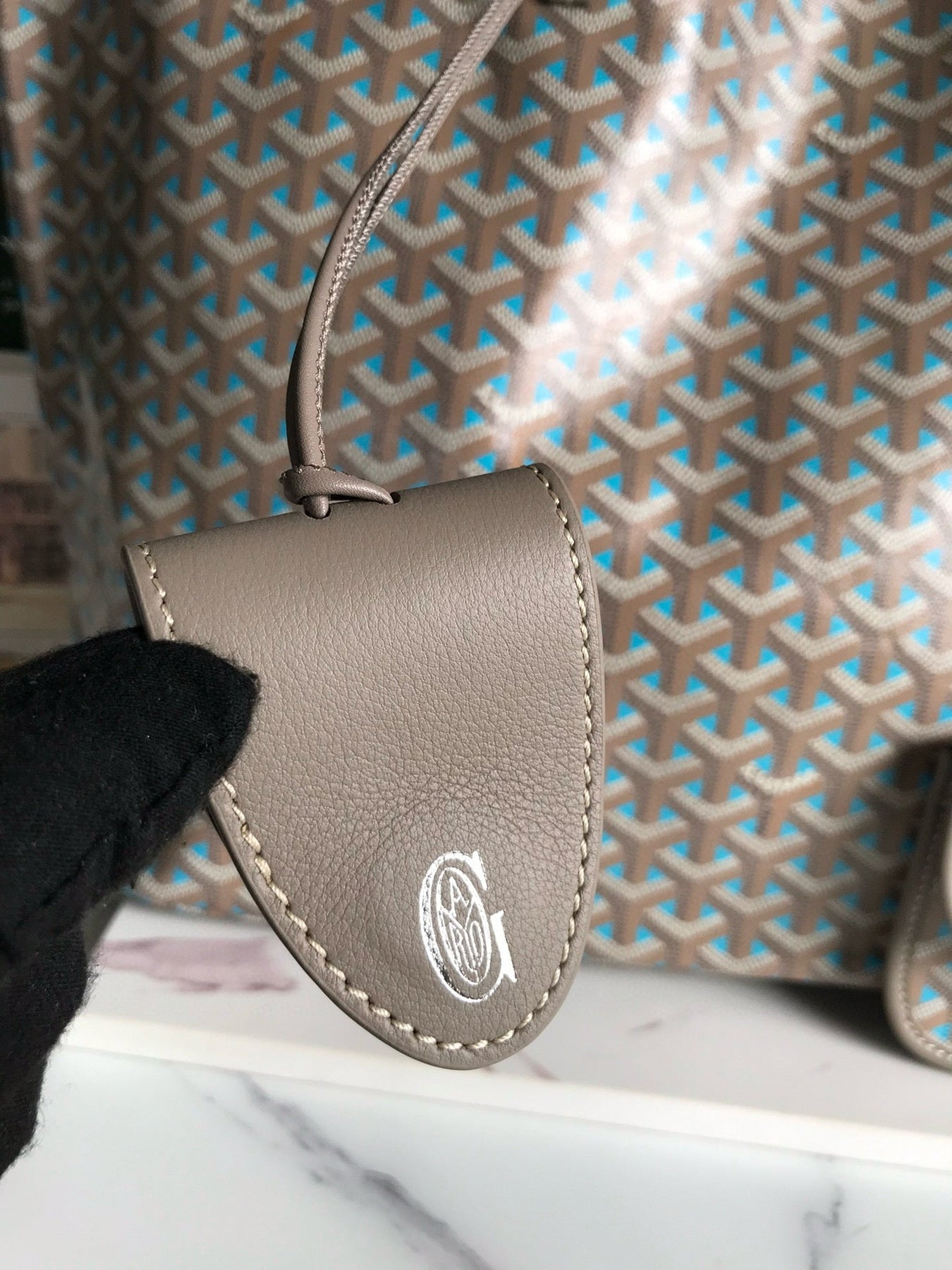 GOY SAINT LOUIS 40*20*34