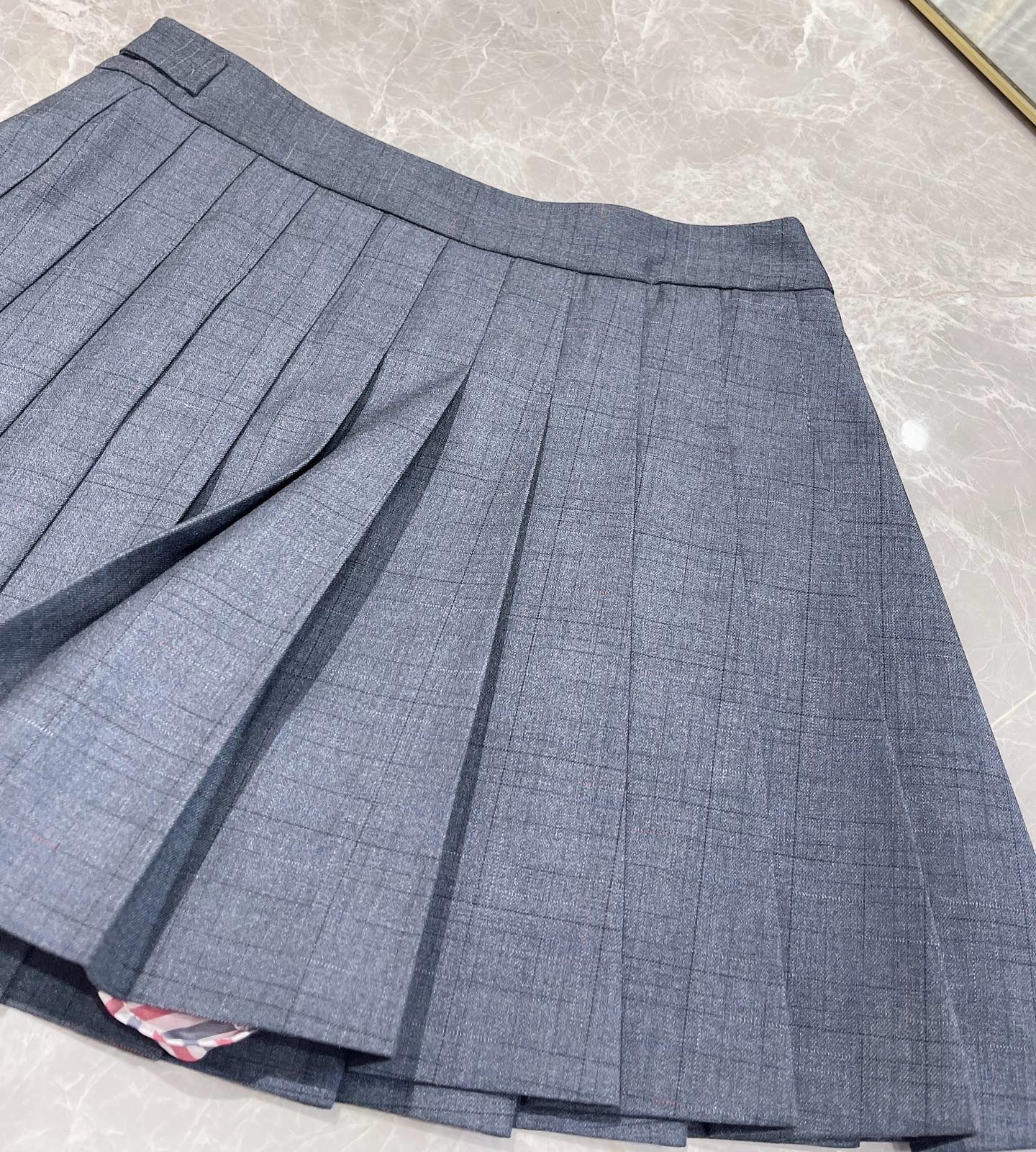 TB Skirt