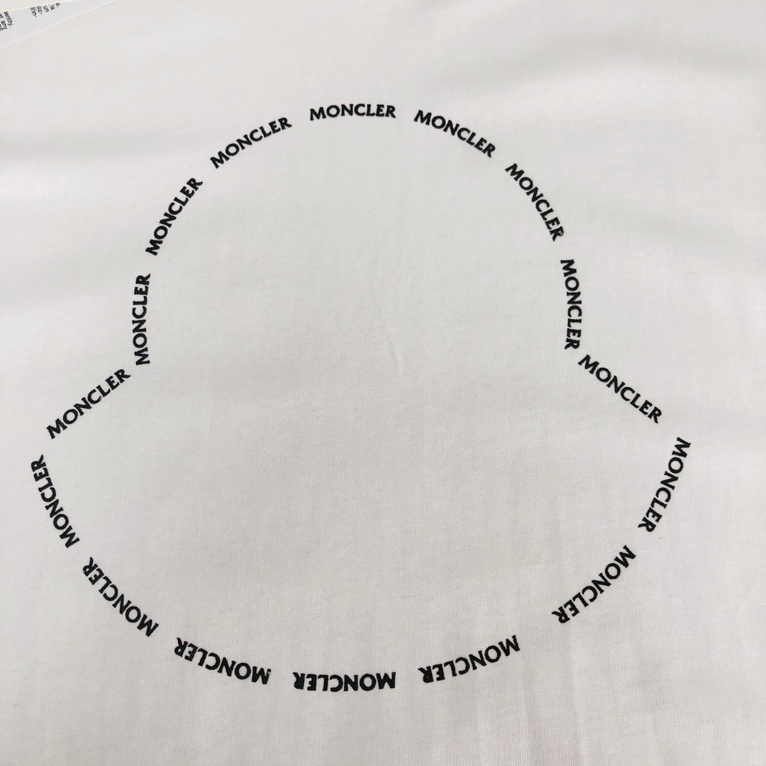 Moncler T-shirt
