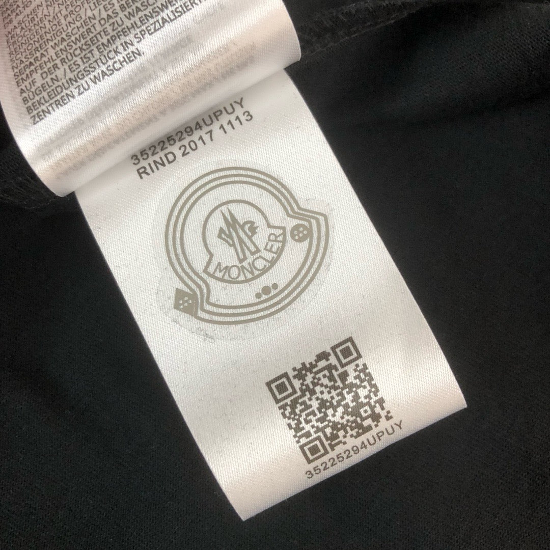 Moncler T-shirt