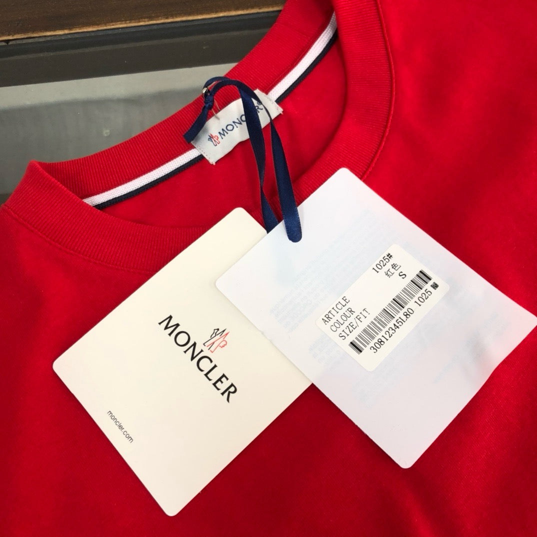 Moncler T-shirt