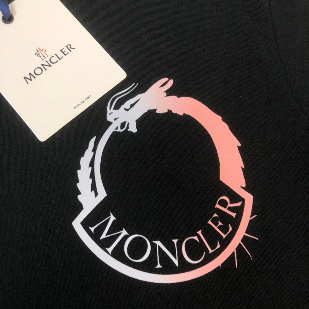 Moncler T-shirt