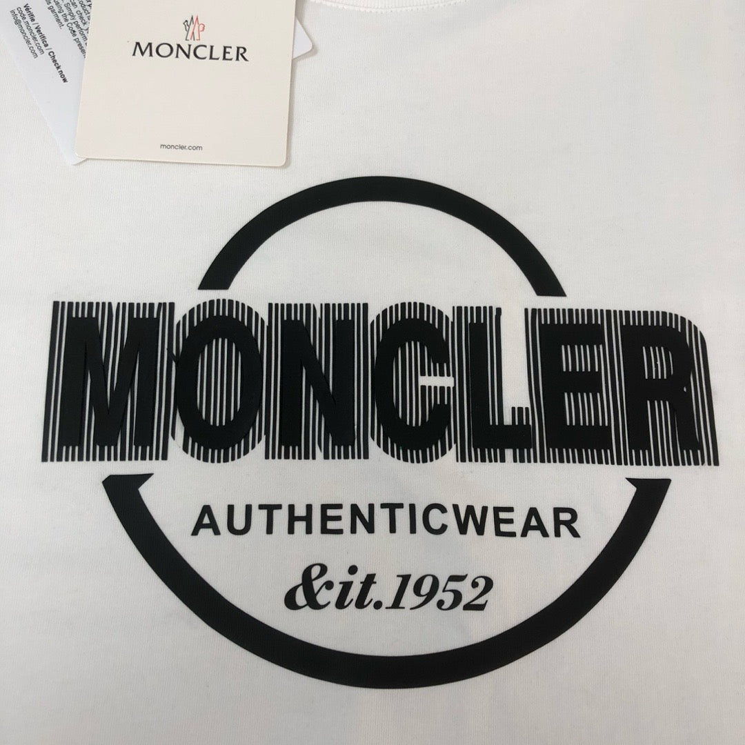Moncler T-shirt
