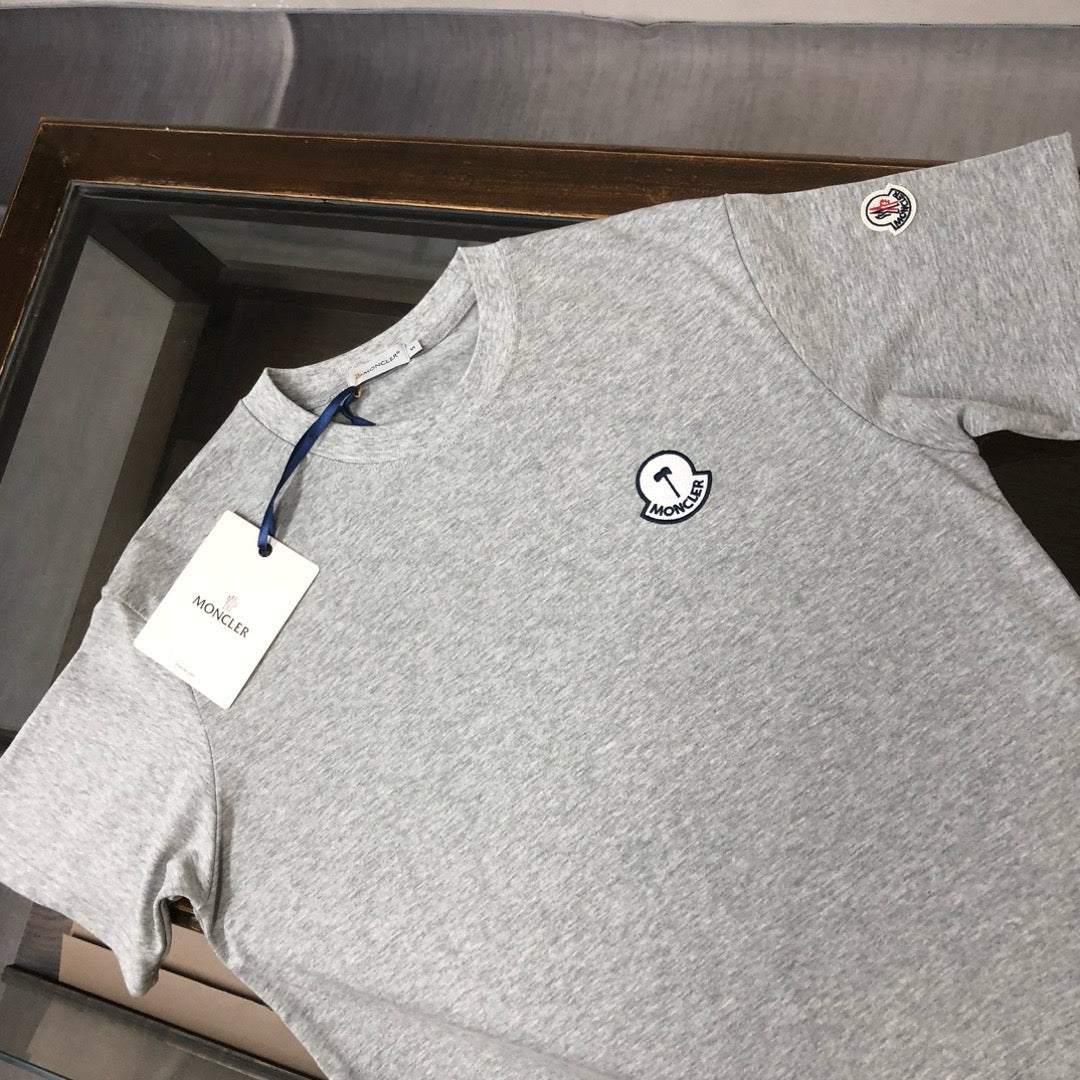 Moncler T-shirt