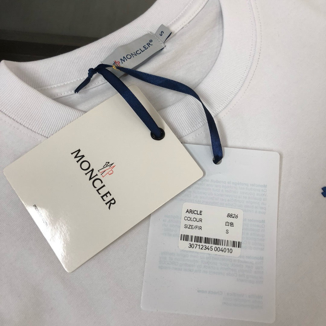 Moncler T-shirt