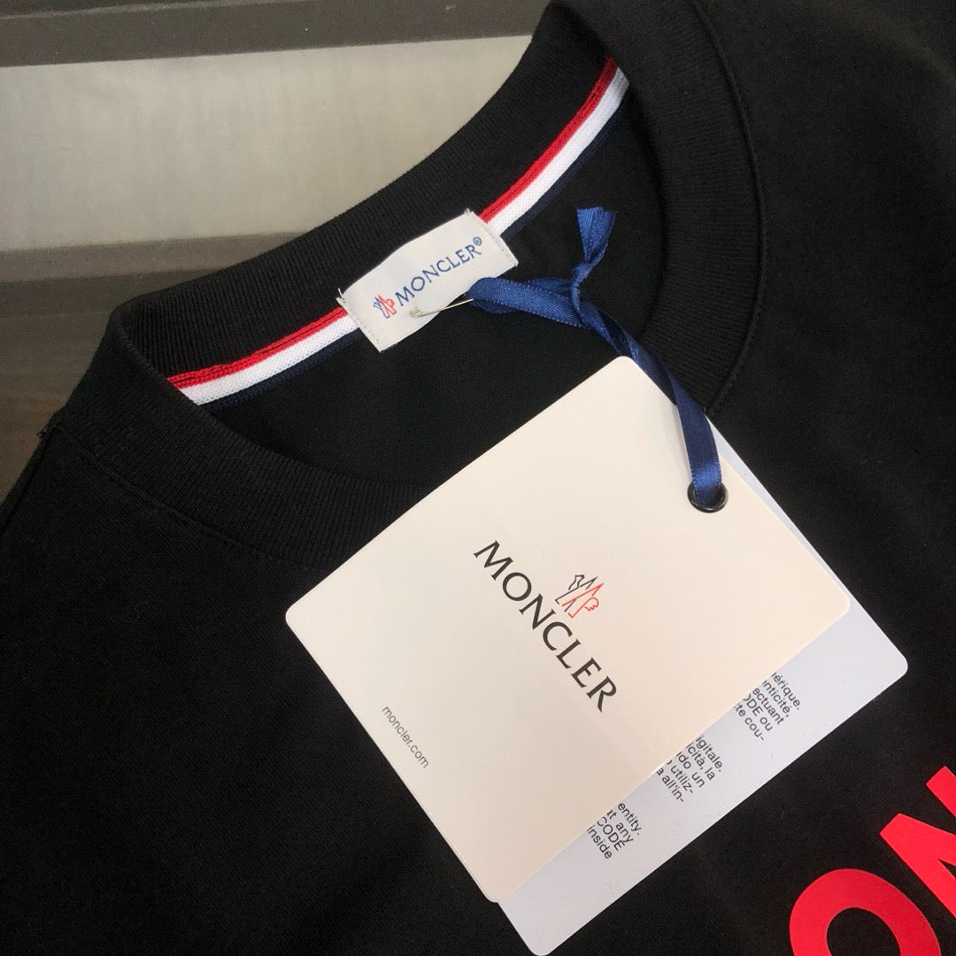 Moncler T-shirt