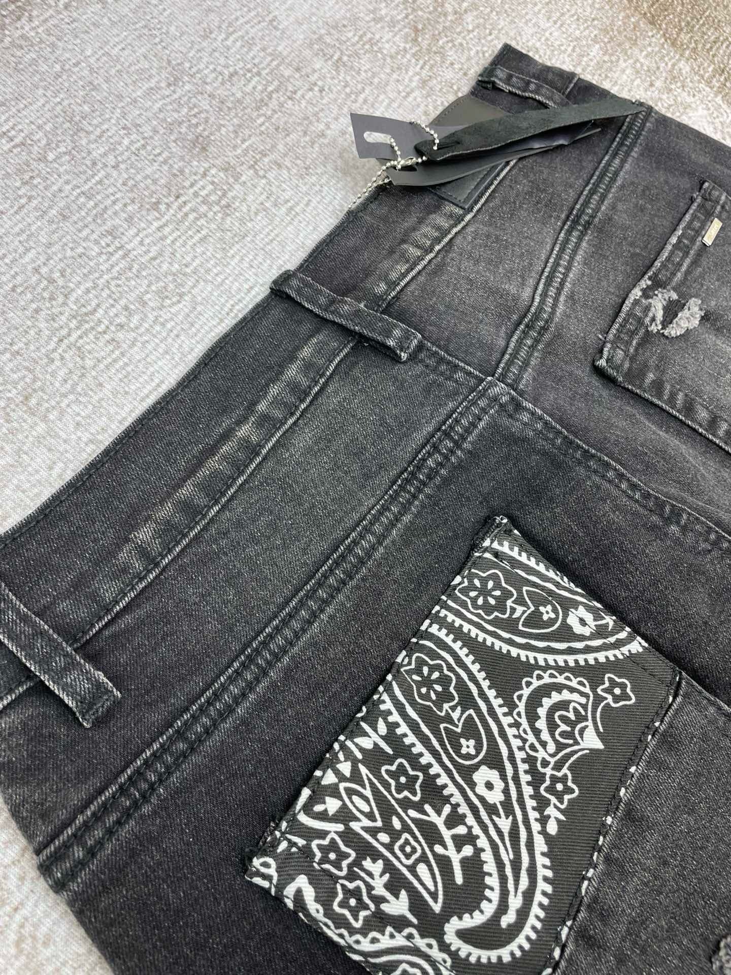 Amiri Jeans