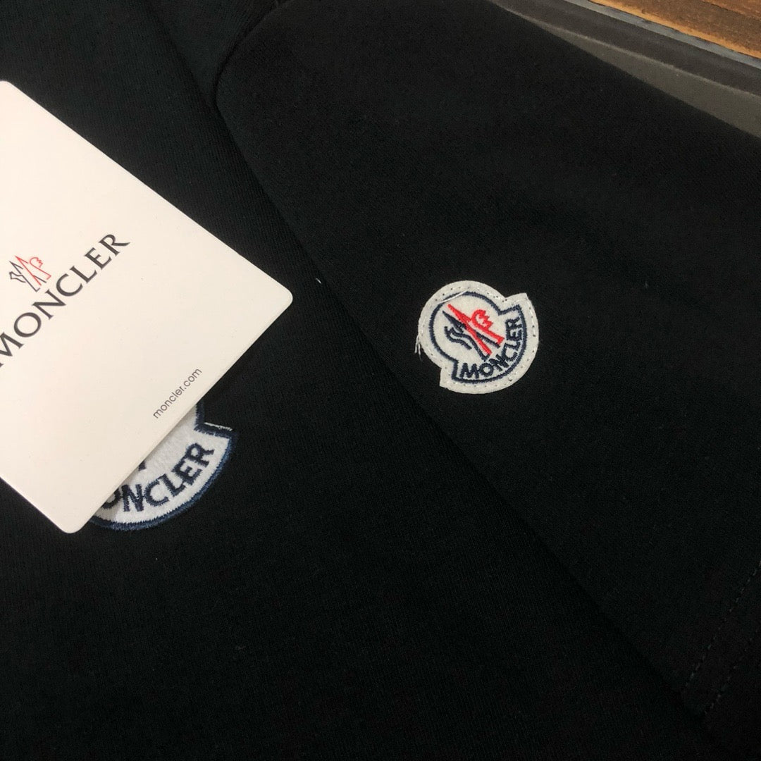 Moncler T-shirt