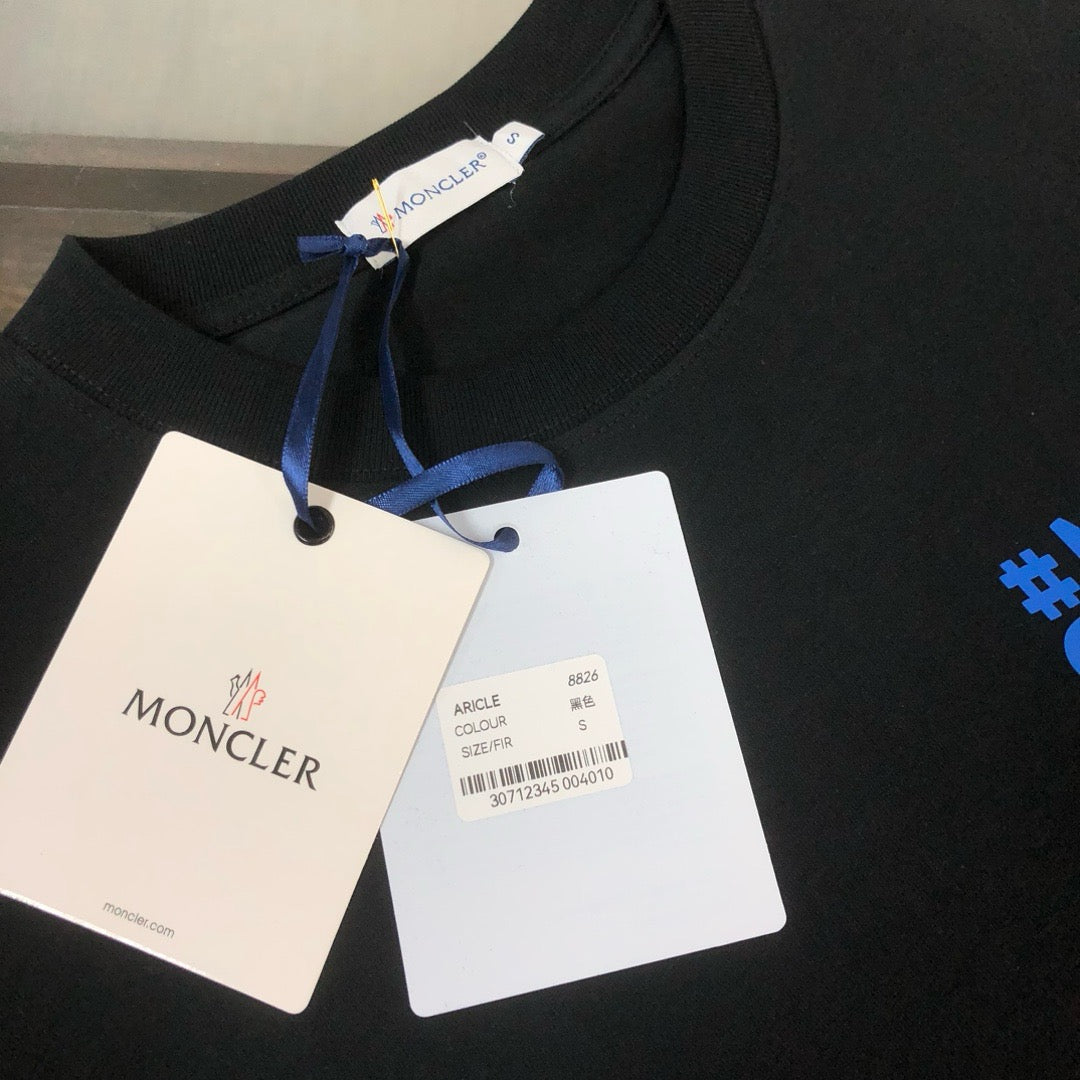 Moncler T-shirt