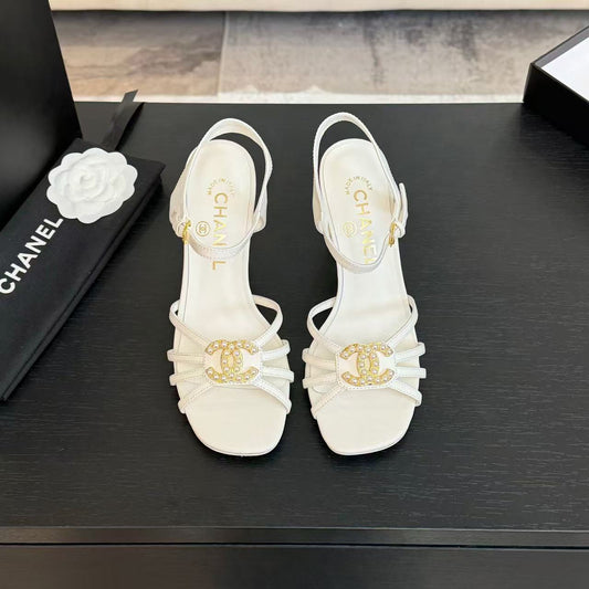HIGHT SANDALS 2025 IN WHITE PATENT LAMBSKIN