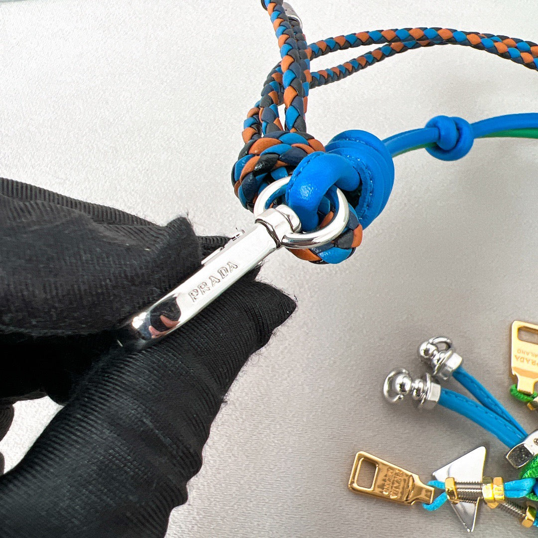 POP STRINGS METAL BAG CHARM