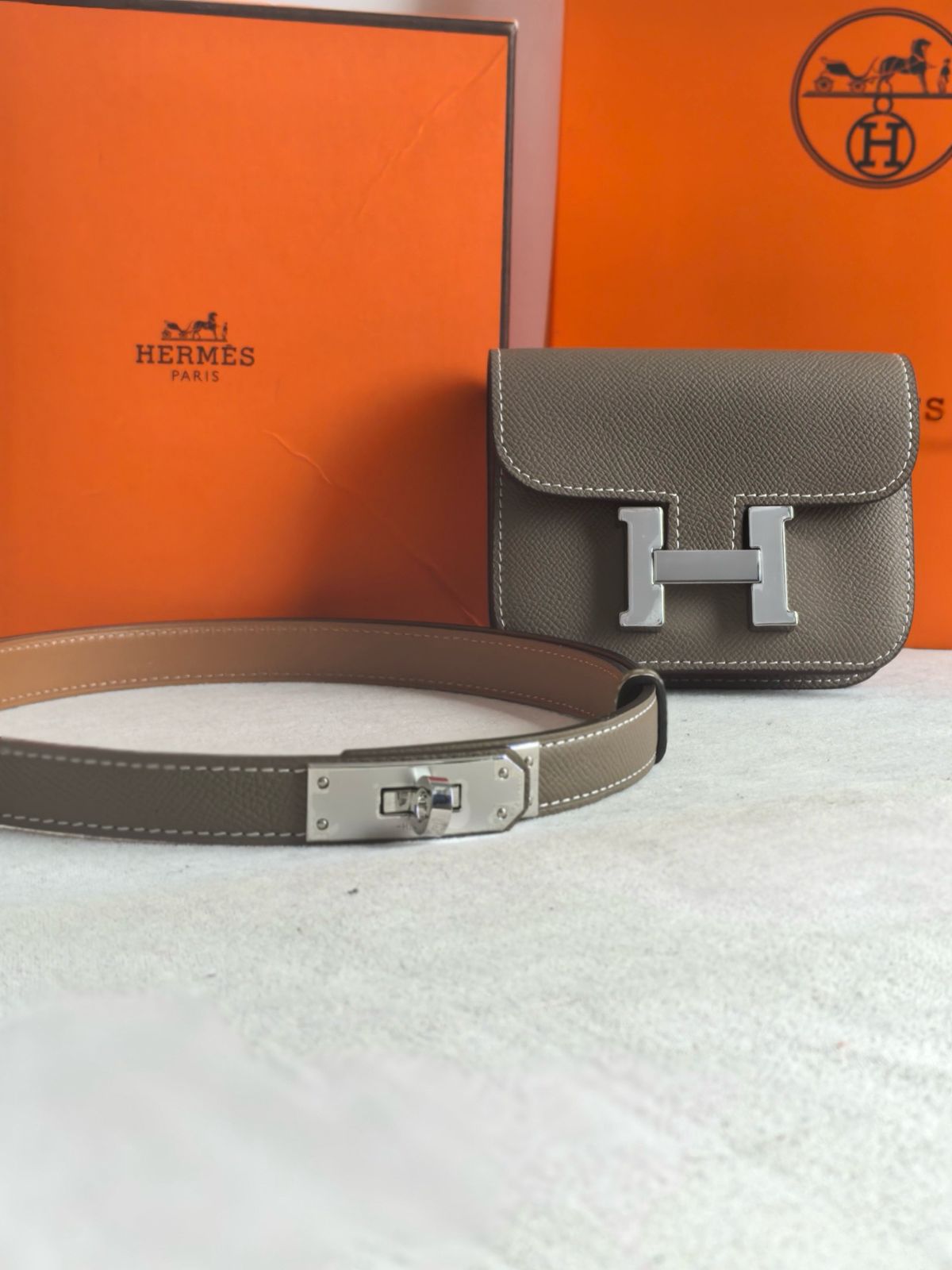 HERM Constance Slim Wallet in Taupe Epsom Calfskin