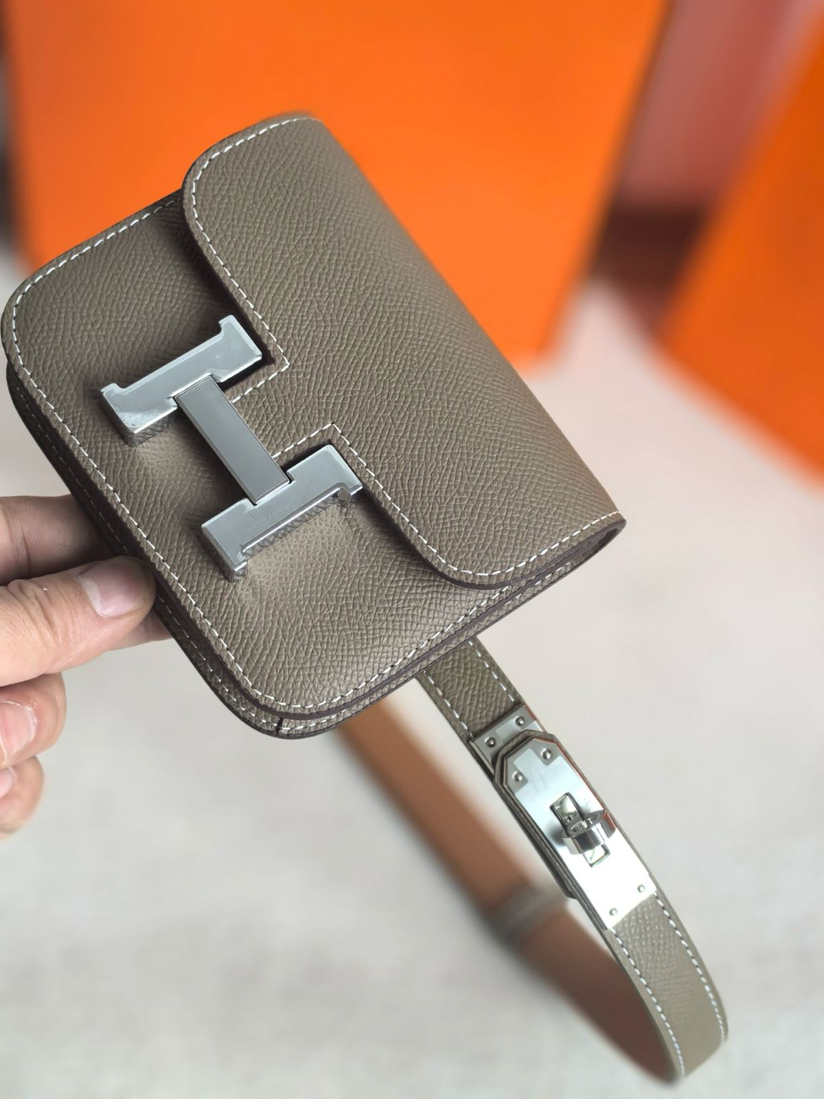 HERM Constance Slim Wallet in Taupe Epsom Calfskin