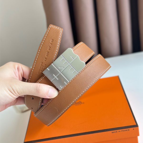 HERM Typo Reversible Belt 32MM in Gold Epsom Calfskin