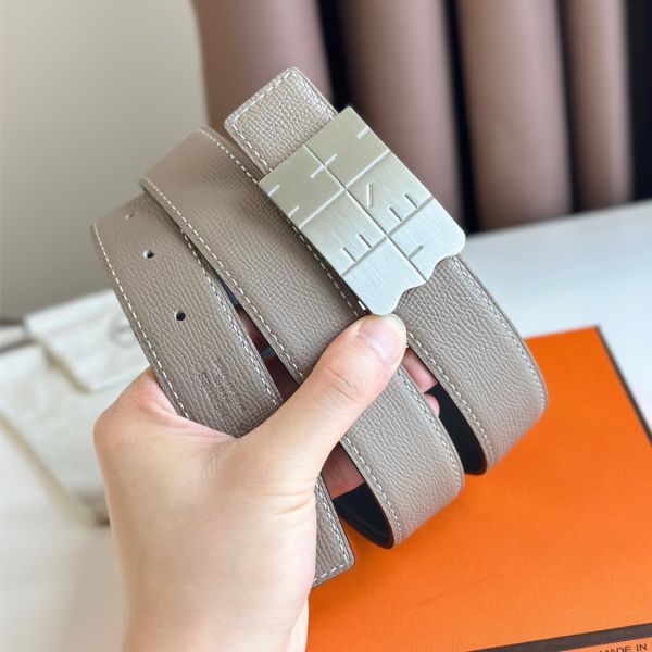 HERM Typo Reversible Belt 32MM in Grey Epsom Calfskin