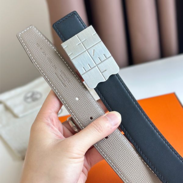 HERM Typo Reversible Belt 32MM in Grey Epsom Calfskin