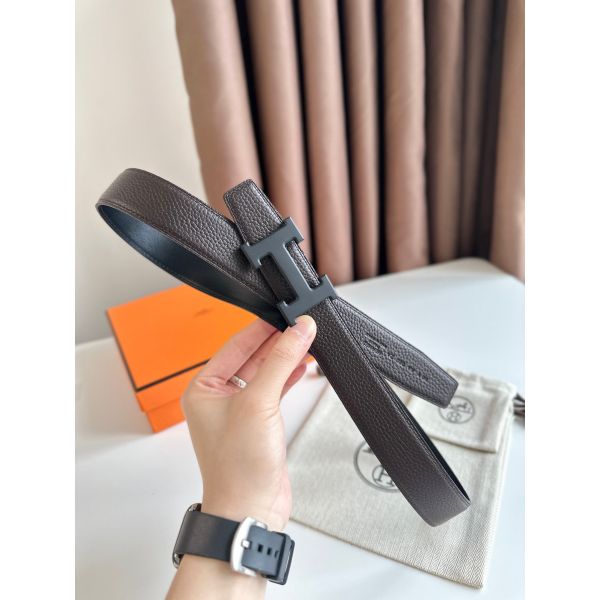 HERM H Reversible 32MM Belt with Matte Buckle in Chocolate Clemence Leather