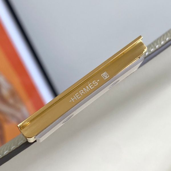 HERM White Constance MM 24cm Epsom Leather Bag