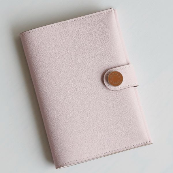 HERM R.M.S Passport Holder in Mauve Pale Evercolor Calfskin