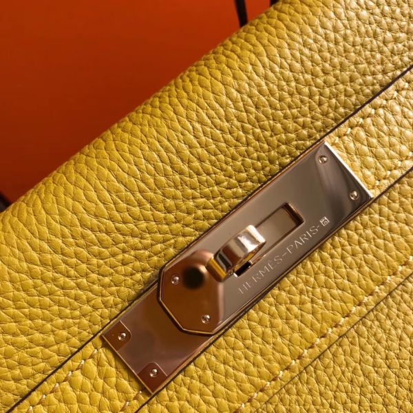 HERM Kelly 28cm Bag In Yellow Clemence Leather GHW