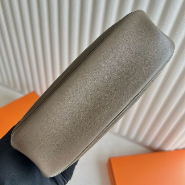 HERM Kelly Moove Handmade Bag in Taupe Swift Calfskin