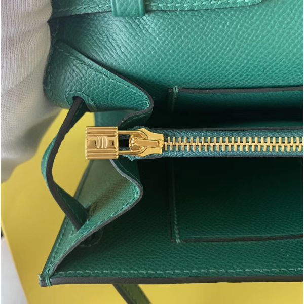 HERM Kelly Classique To Go Wallet In Malachite Epsom Calfskin