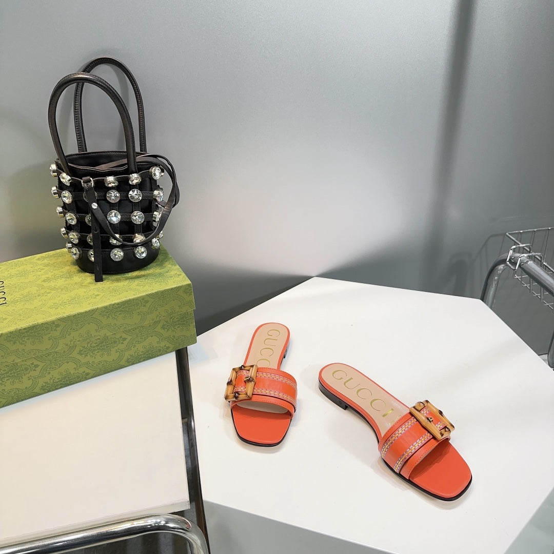 GG BAMBOO BUCKLE FLAT SANDALS ORANGE