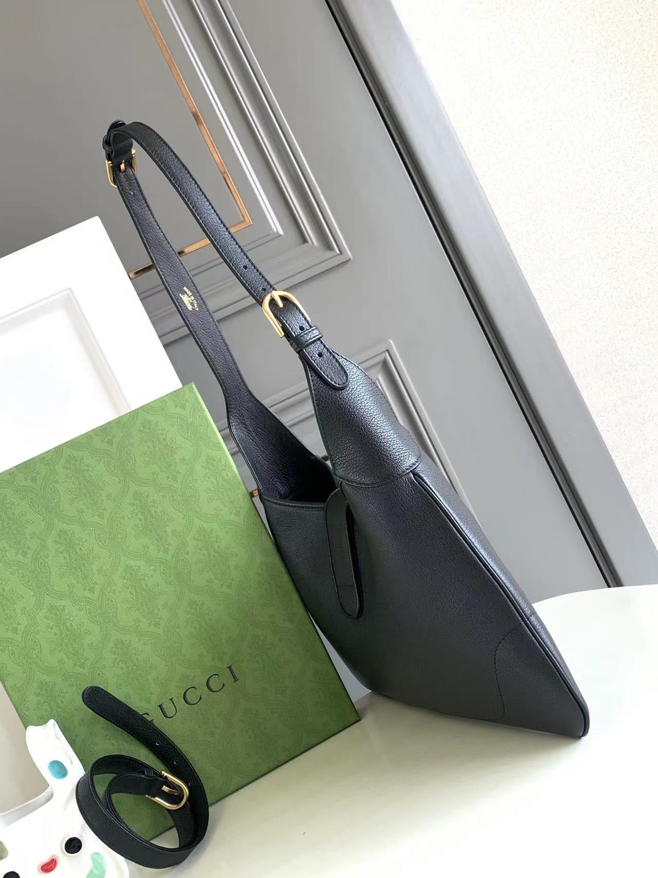 GUC Handbag