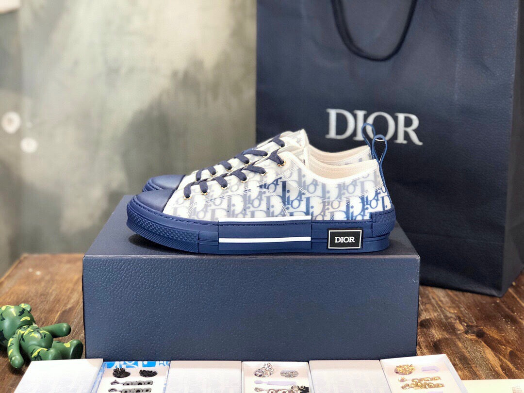 DIO Sneakers
