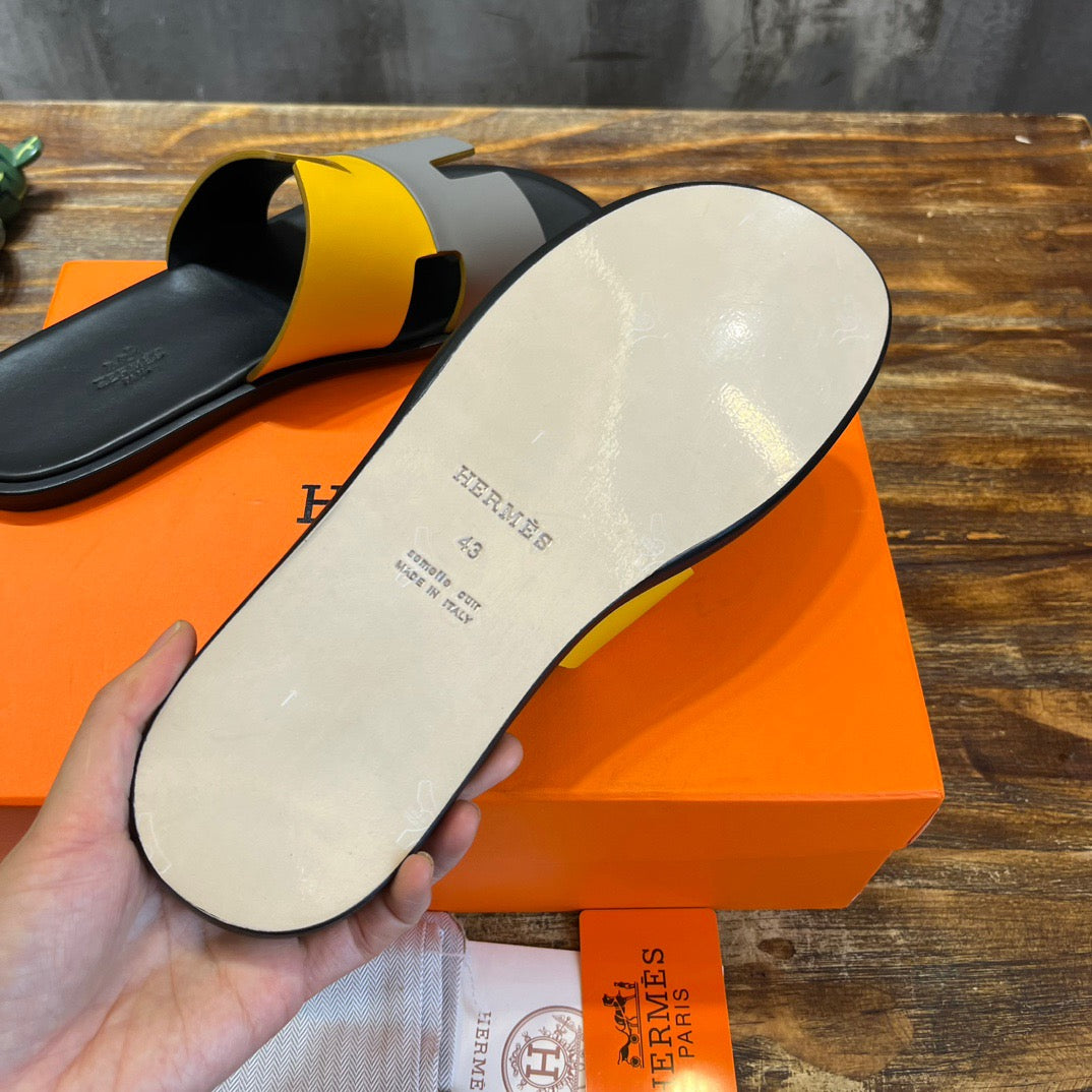 HERM Sandal