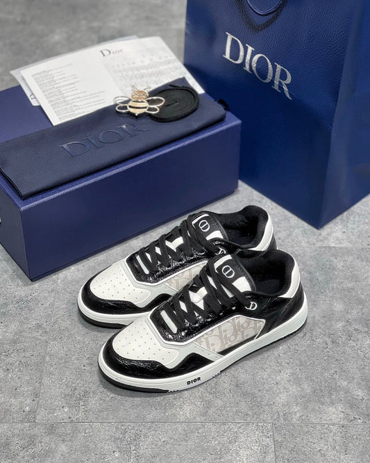 DIO Sneakers