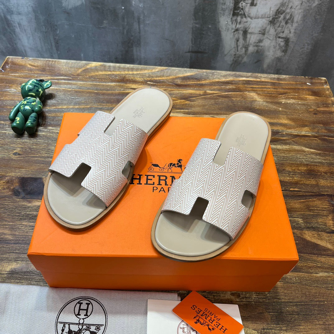 HERM Sandal
