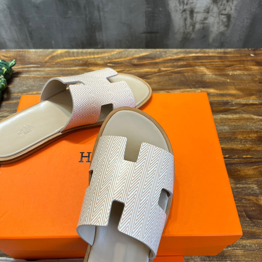 HERM Sandal