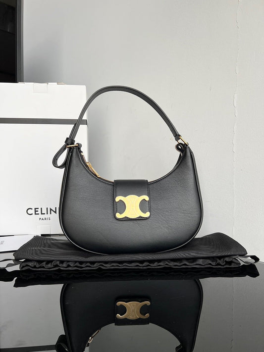 CEL Triomphe Hobo