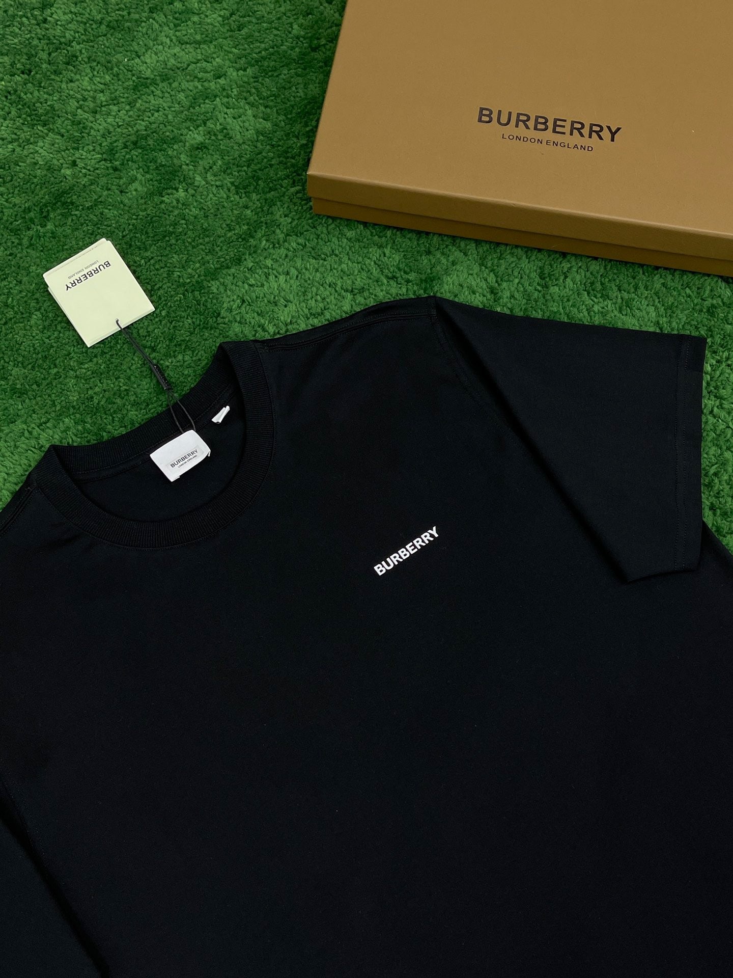 Burberry T-shirt