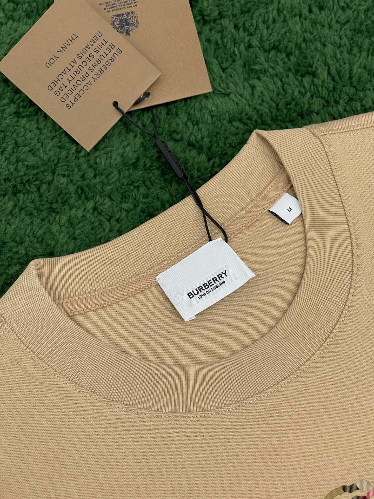 Burberry T-shirt