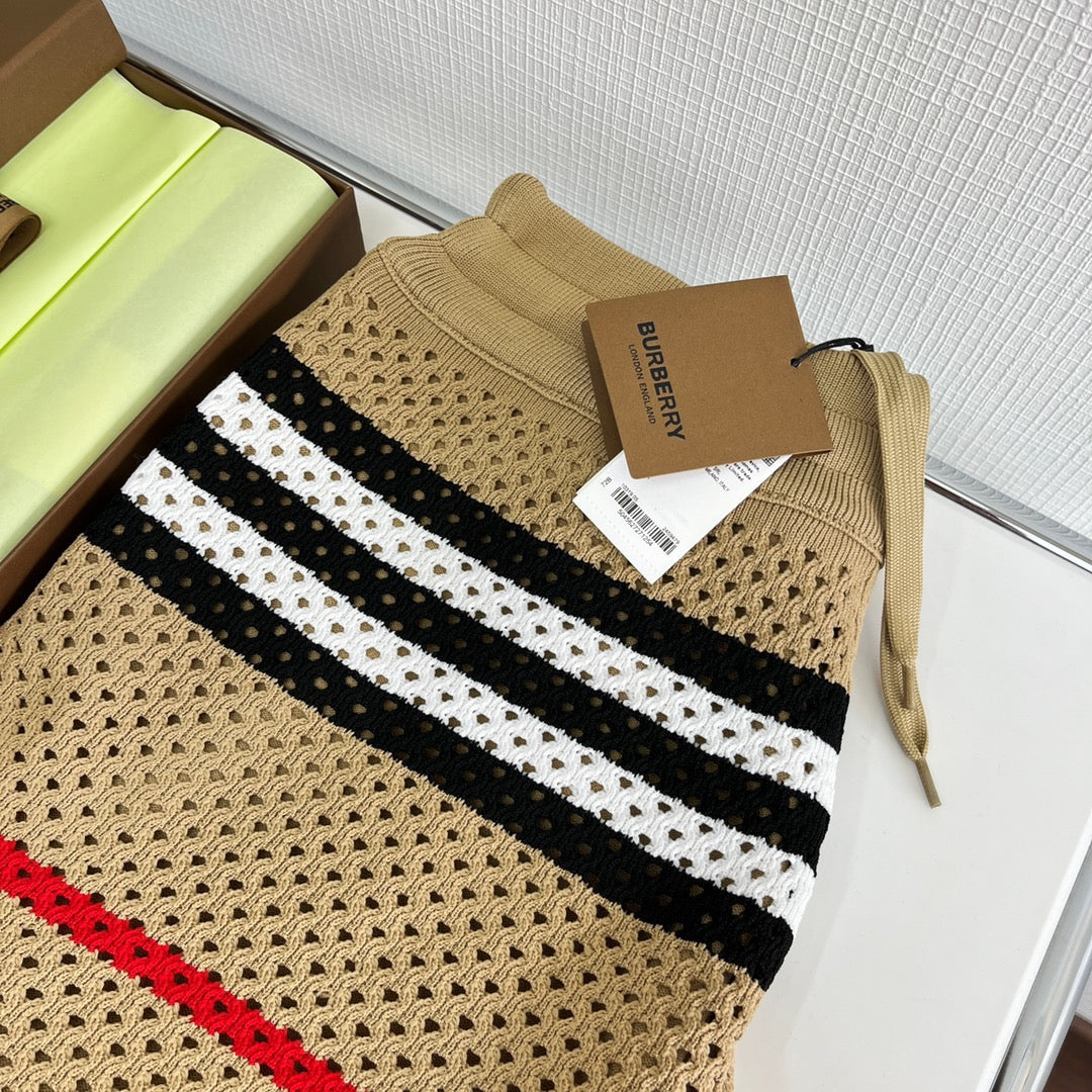 Burberry Short Pants