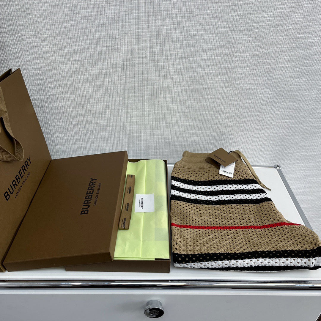 Burberry Short Pants