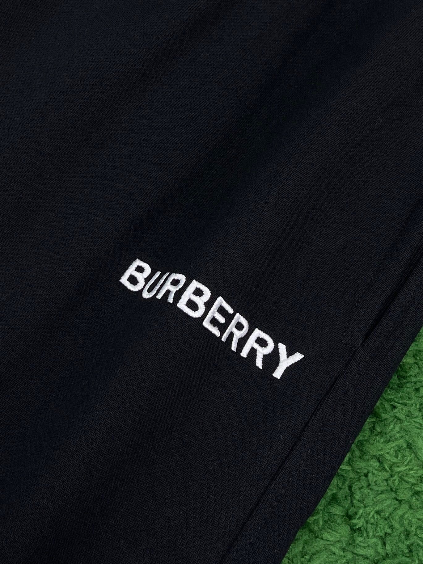 Burberry Short Pants