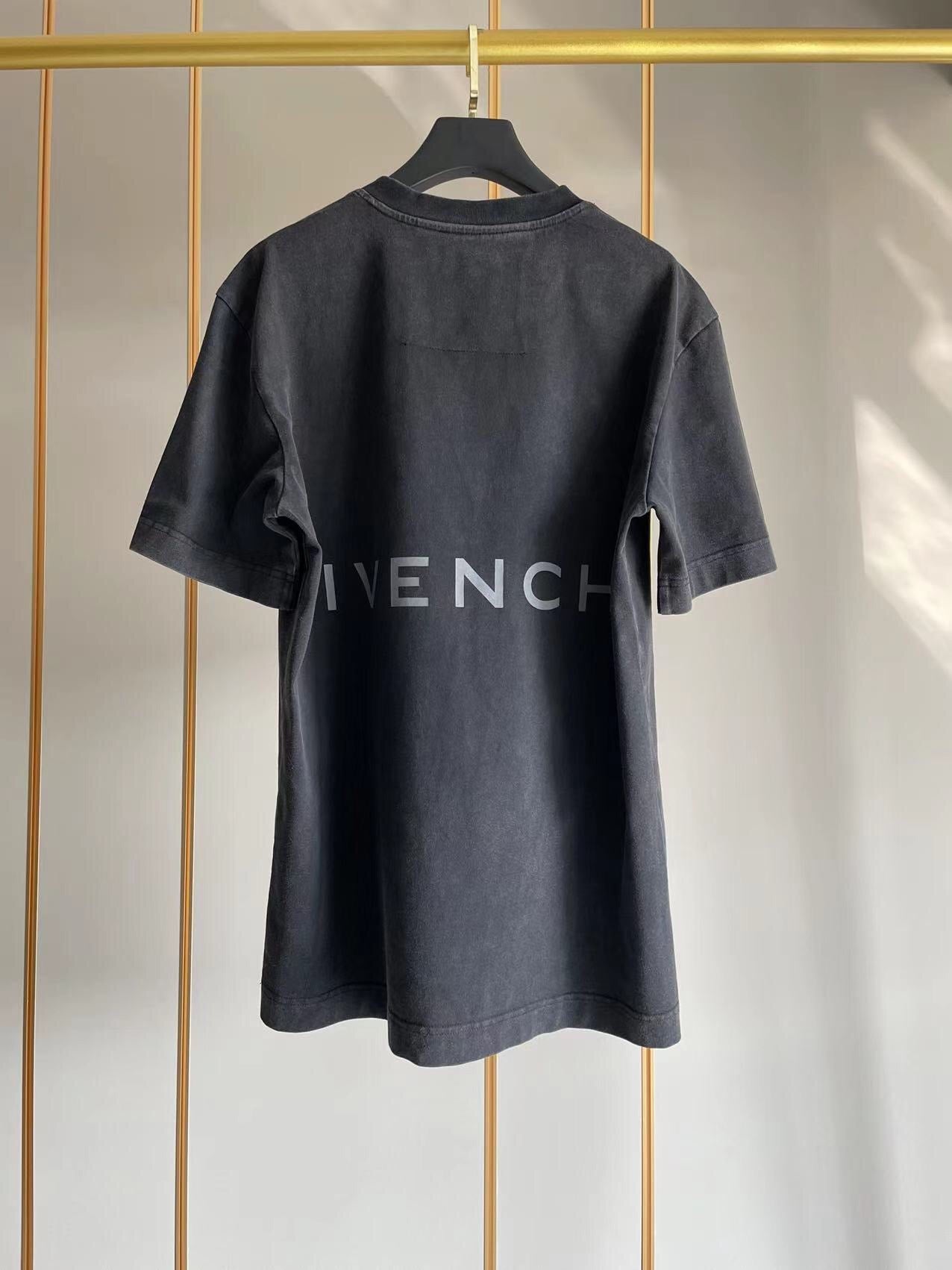 Givenchy T-shirt