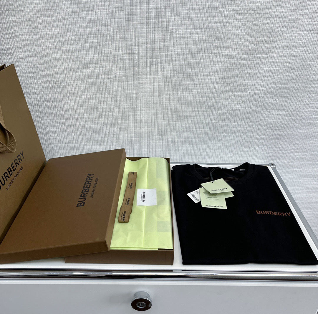 Burberry T-shirt