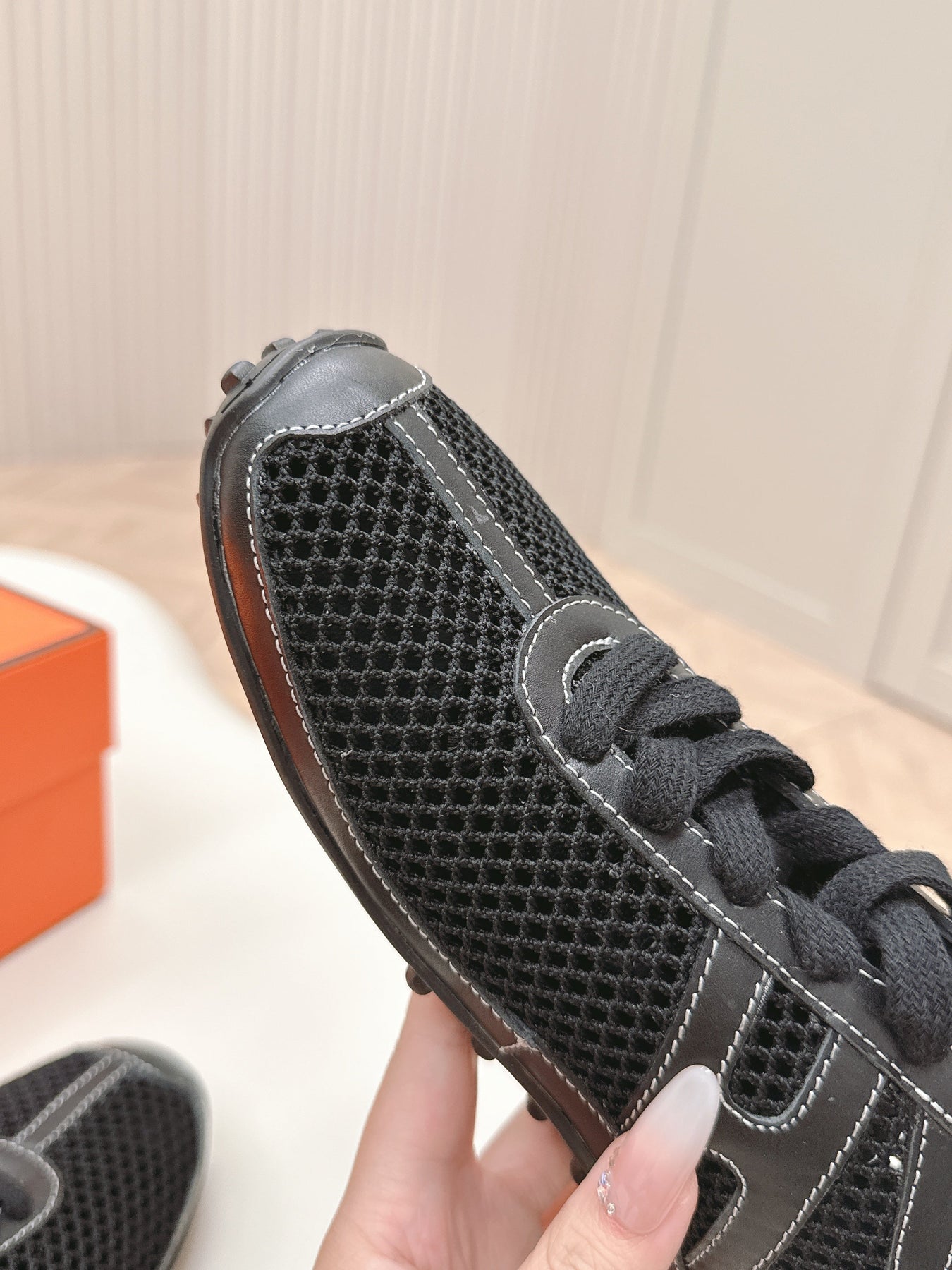 KIGA SNEAKER IN BLACK CROCHET KNIT AND CALFSKIN