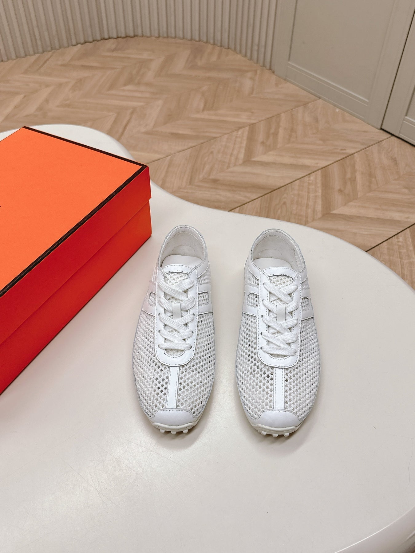 KIGA SNEAKER IN WHITE CROCHET KNIT AND CALFSKIN