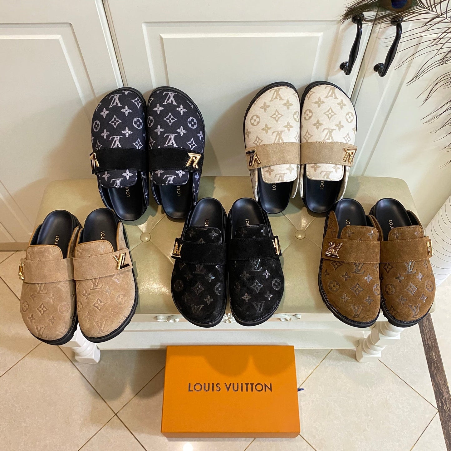 COSY FLAT COMFORT CLOG IN BEIGE MONOGRAM FABRIC