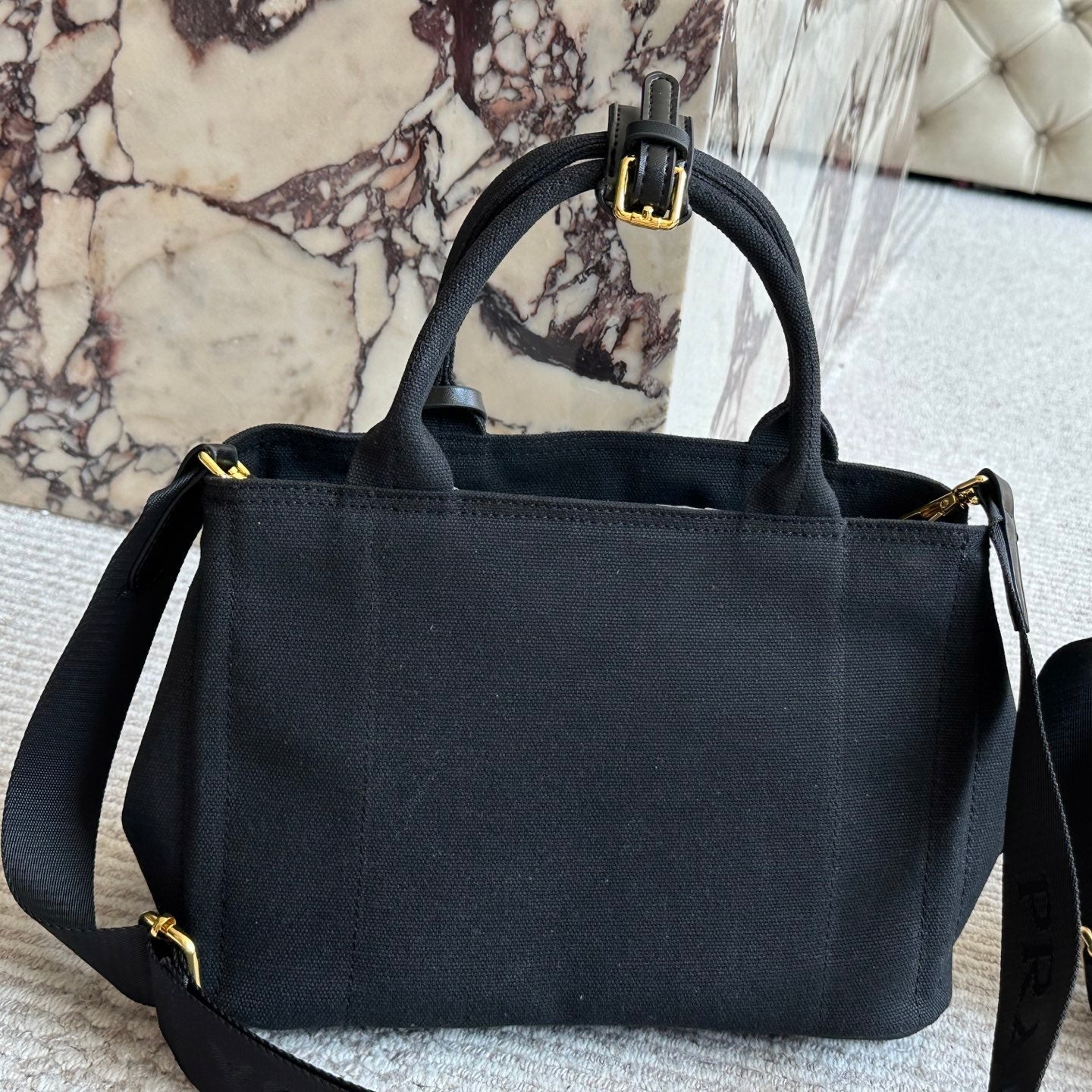 EMBROIDED LOGO SMALL HANDBAG 22 IN BLACK LINEN BLEND