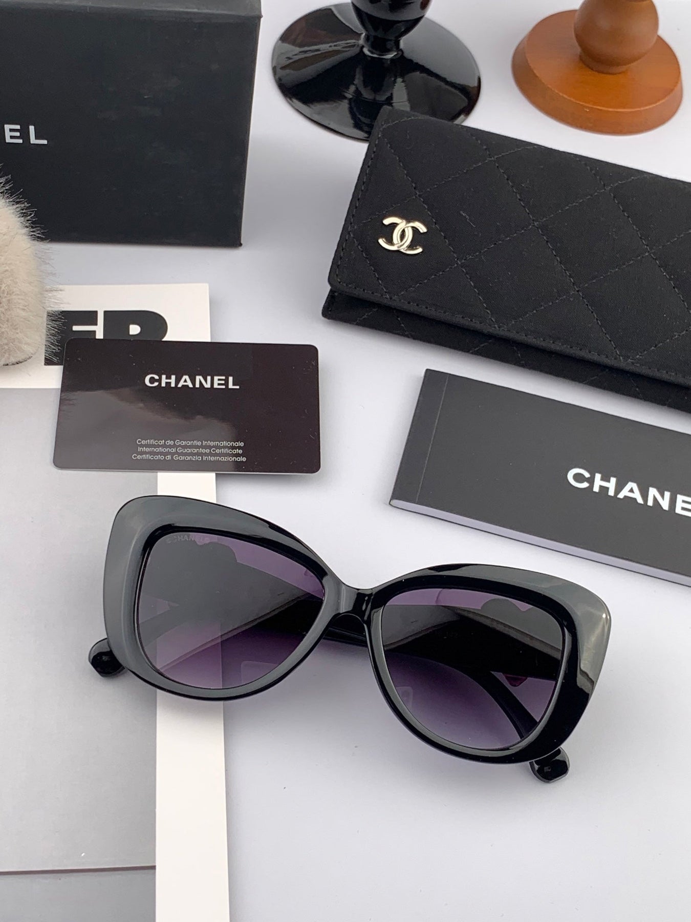 BUTTERFLY SUNGLASSES CH8551 IN ACETATE