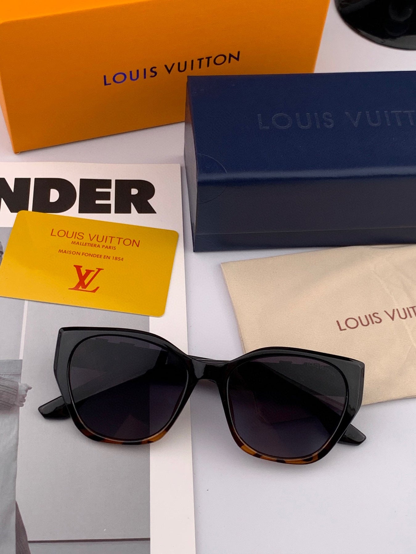 CAT EYE SUNGLASSES L4550 IN ACETATE