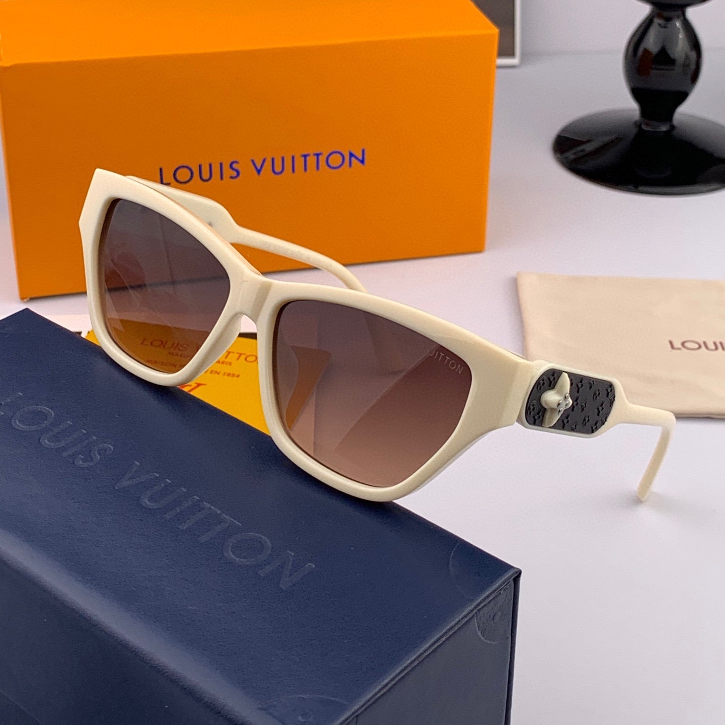 CAT EYE SUNGLASSES L6220 IN ACETATE