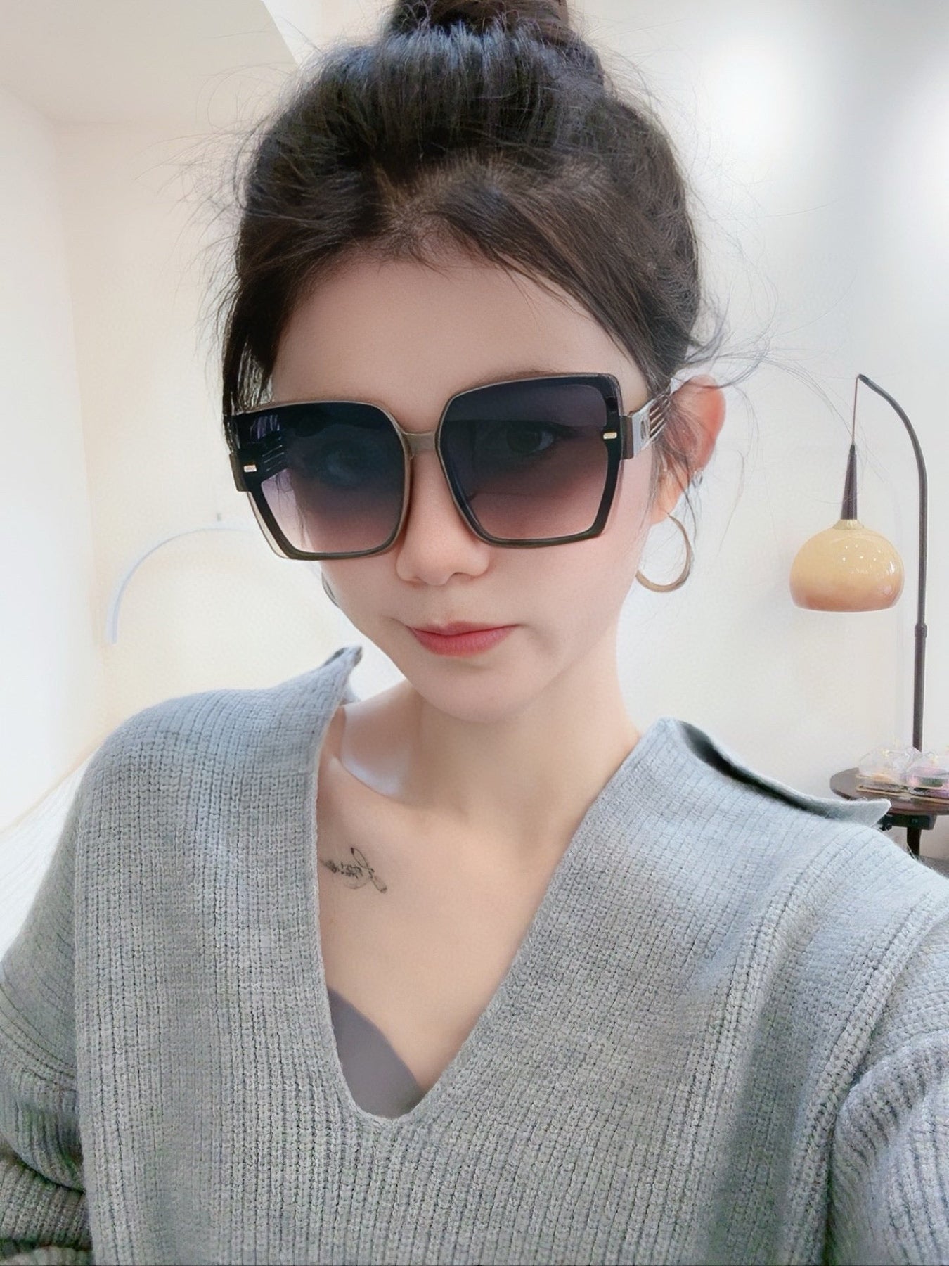 MONTAIGNE SUNGLASS CD7780 IN ACETATE