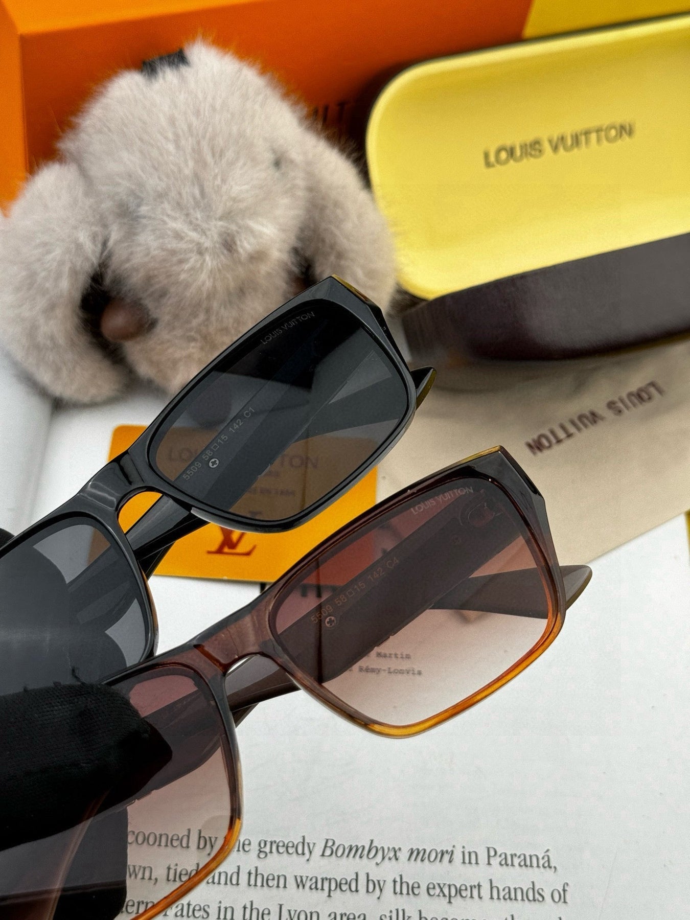 RECTANGLE MONOGRAM SUNGLASS L9550 IN ACETATE FRAME